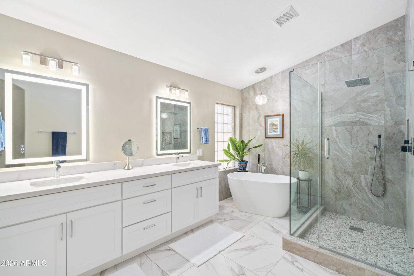 Gilbert, Maricopa, 85295, United States, 6 Bedrooms Bedrooms, ,4 BathroomsBathrooms,Residential,For Sale,2045655
