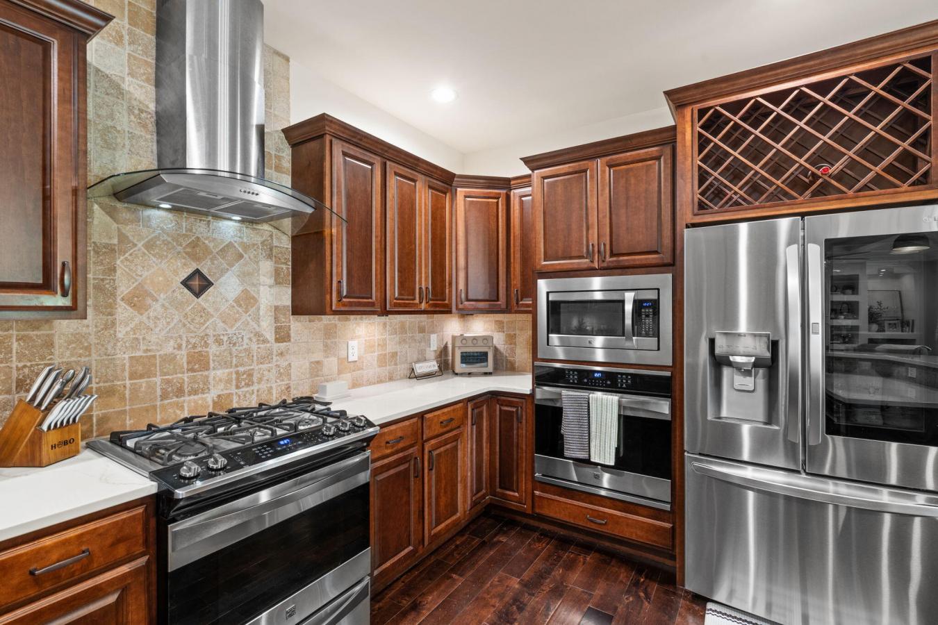 Crown Point, Lake, 46307, United States, 6 Bedrooms Bedrooms, ,3 BathroomsBathrooms,Residential,For Sale,2045652