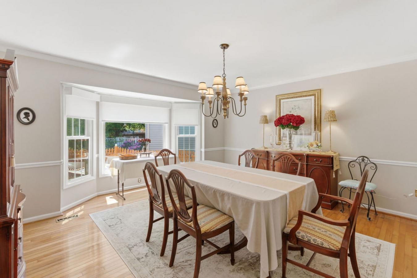 Germantown, Montgomery, 20874, United States, 6 Bedrooms Bedrooms, ,3 BathroomsBathrooms,Residential,For Sale,2045650