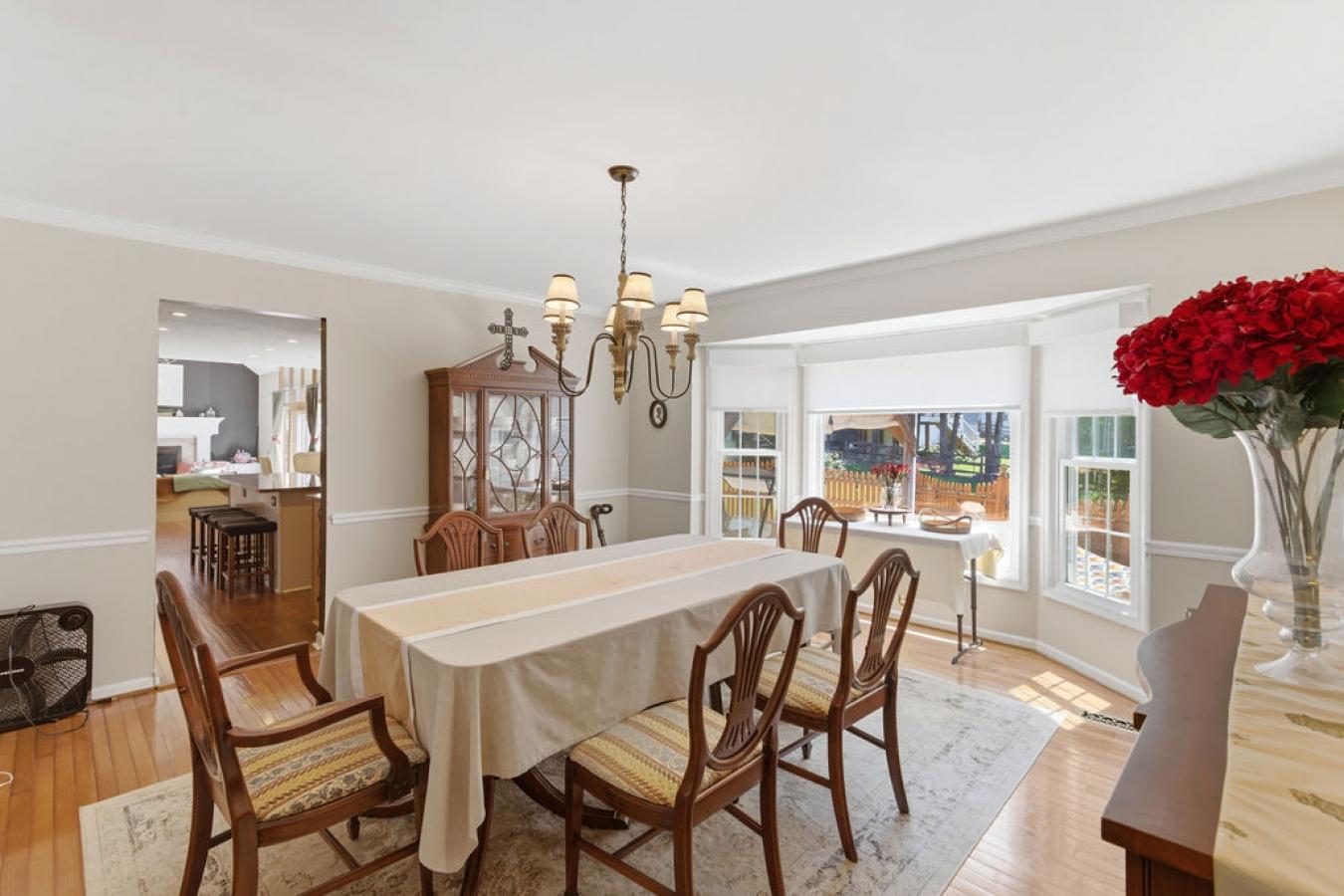 Germantown, Montgomery, 20874, United States, 6 Bedrooms Bedrooms, ,3 BathroomsBathrooms,Residential,For Sale,2045650