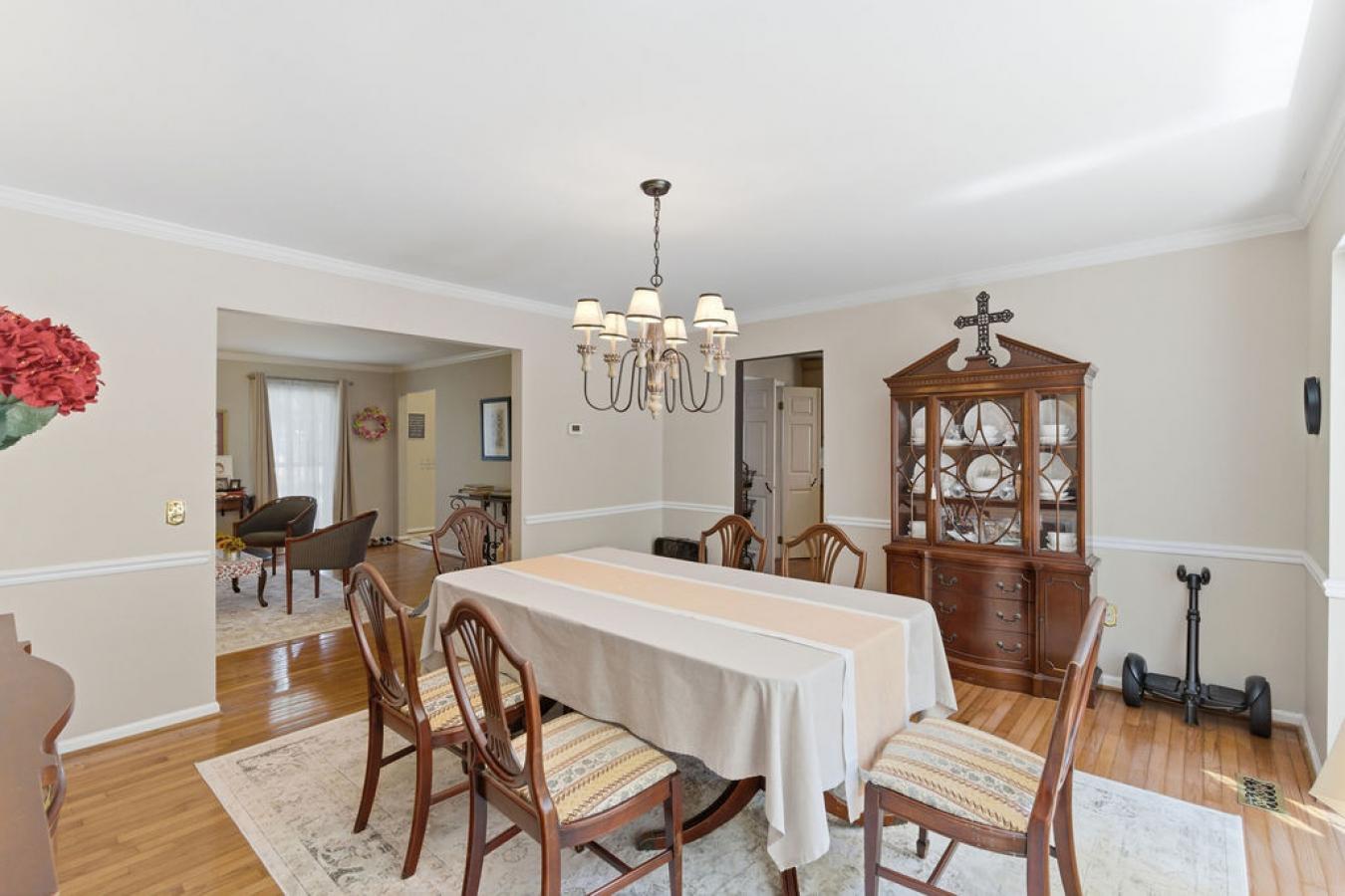 Germantown, Montgomery, 20874, United States, 6 Bedrooms Bedrooms, ,3 BathroomsBathrooms,Residential,For Sale,2045650