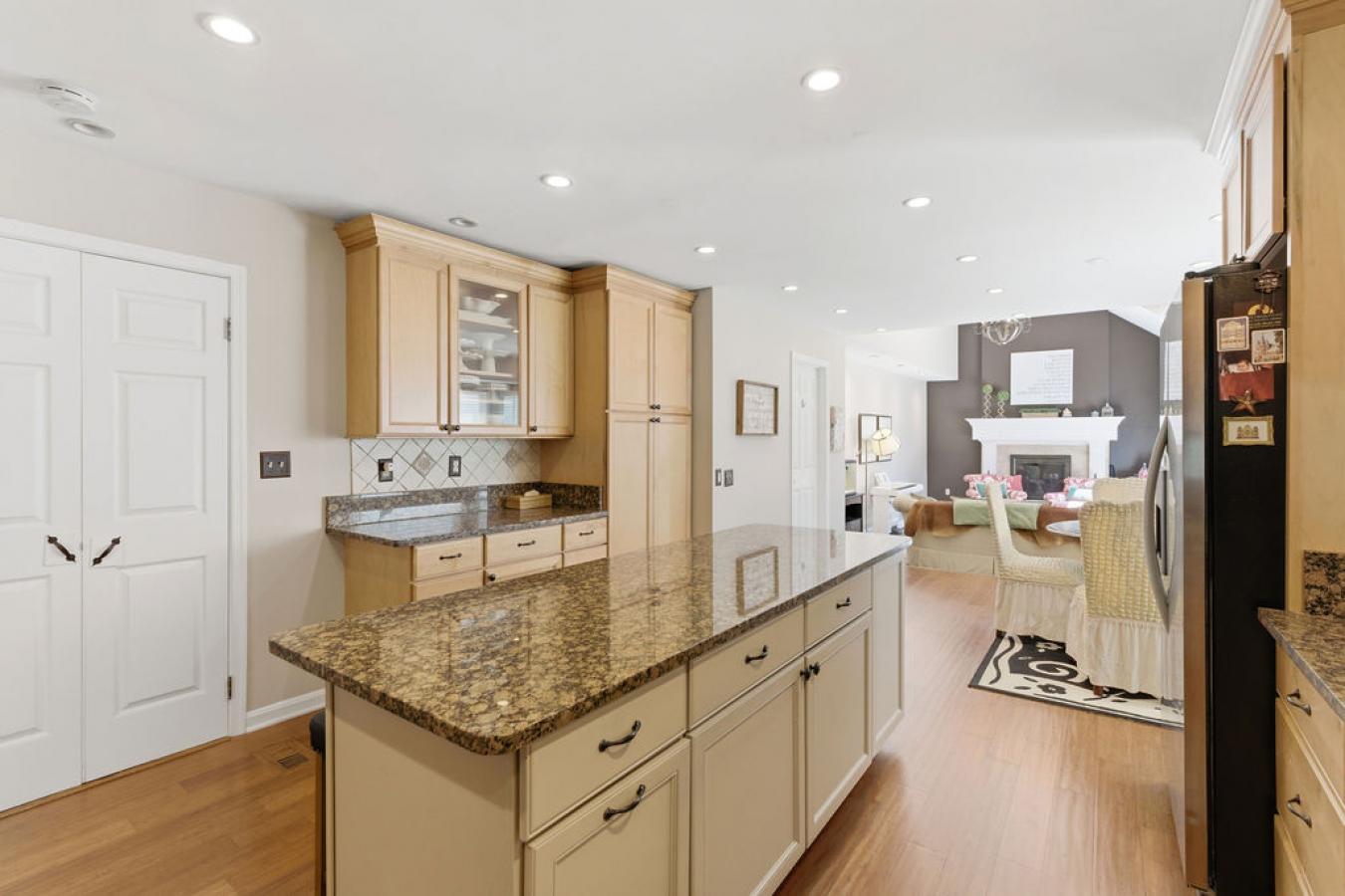 Germantown, Montgomery, 20874, United States, 6 Bedrooms Bedrooms, ,3 BathroomsBathrooms,Residential,For Sale,2045650