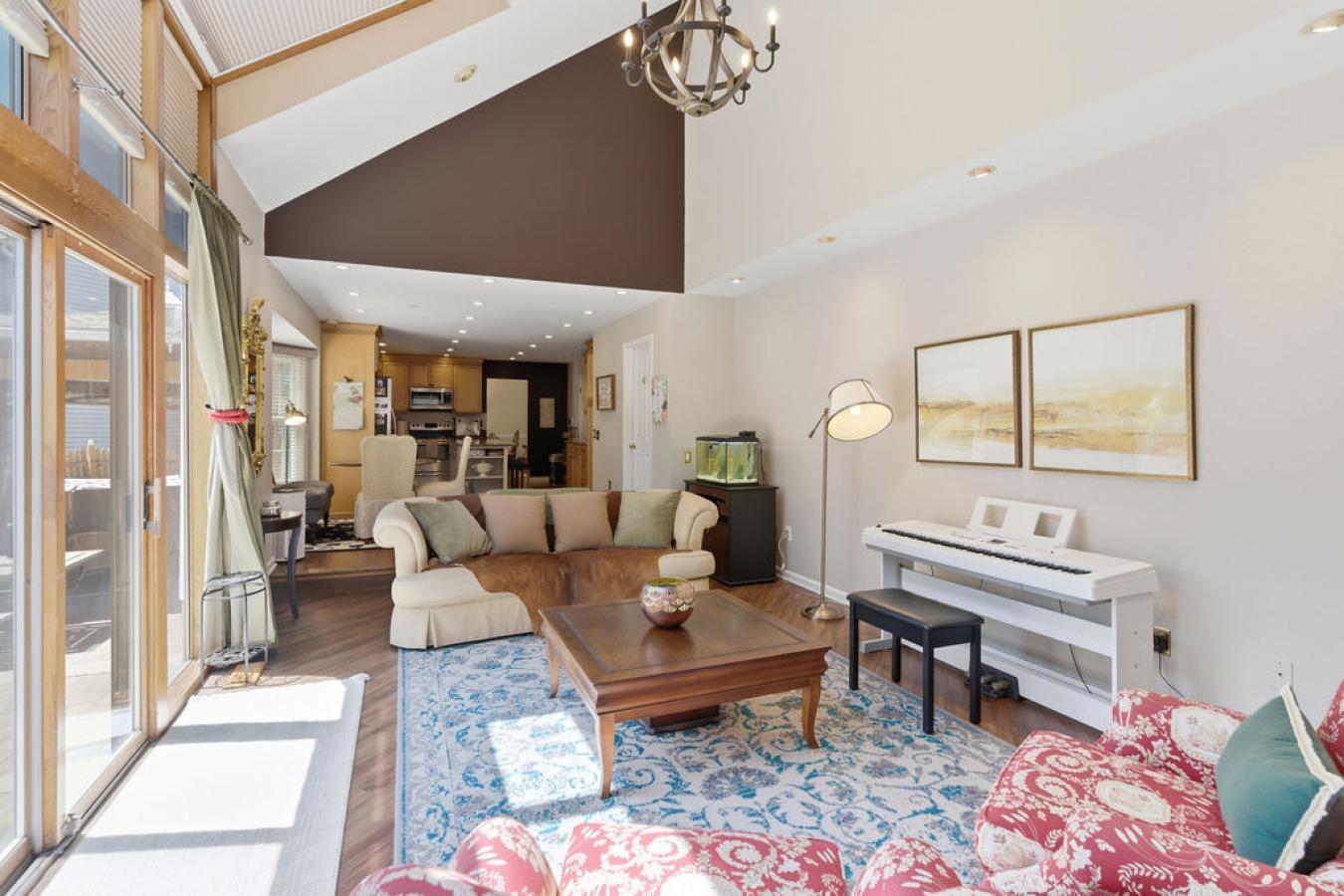 Germantown, Montgomery, 20874, United States, 6 Bedrooms Bedrooms, ,3 BathroomsBathrooms,Residential,For Sale,2045650