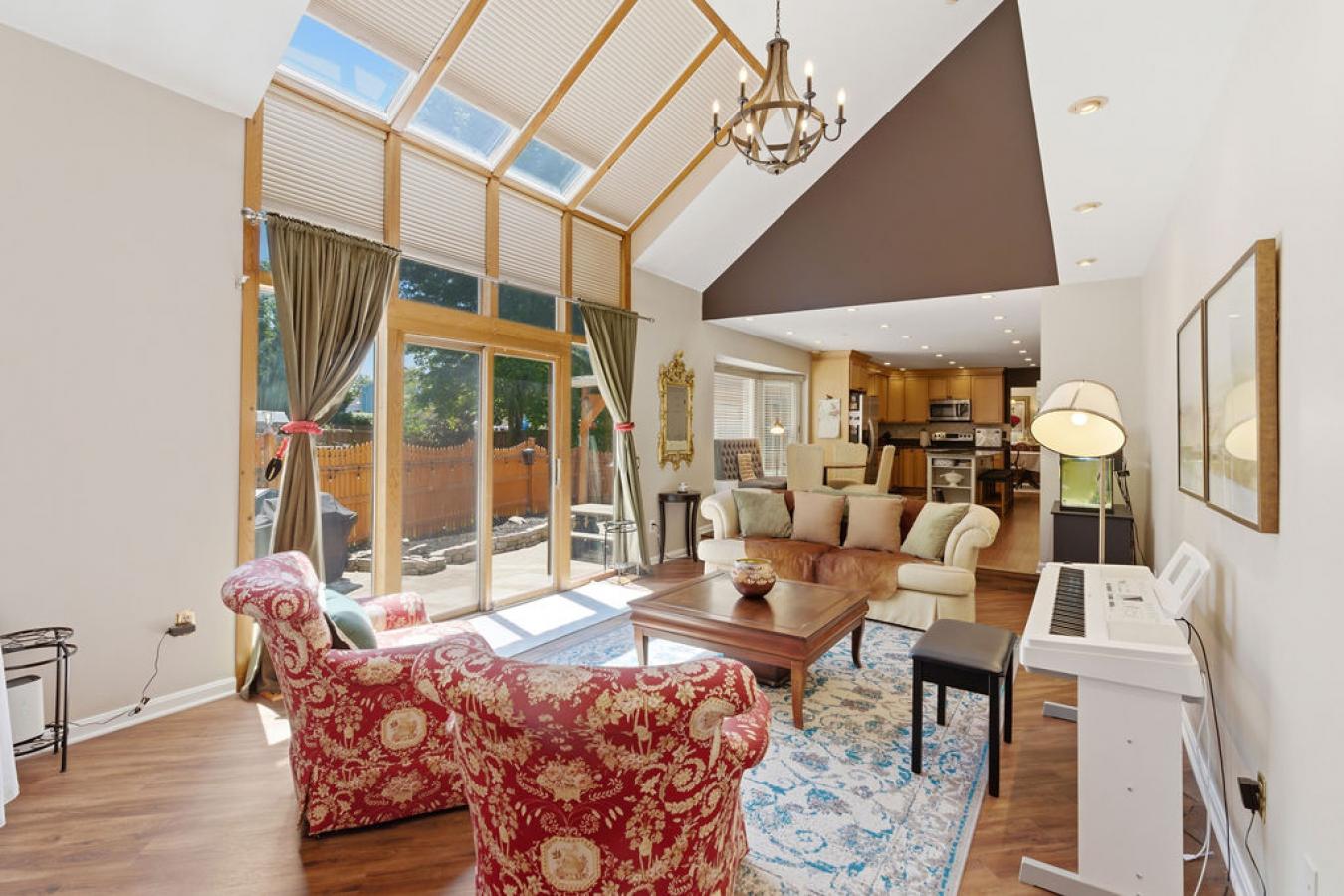Germantown, Montgomery, 20874, United States, 6 Bedrooms Bedrooms, ,3 BathroomsBathrooms,Residential,For Sale,2045650