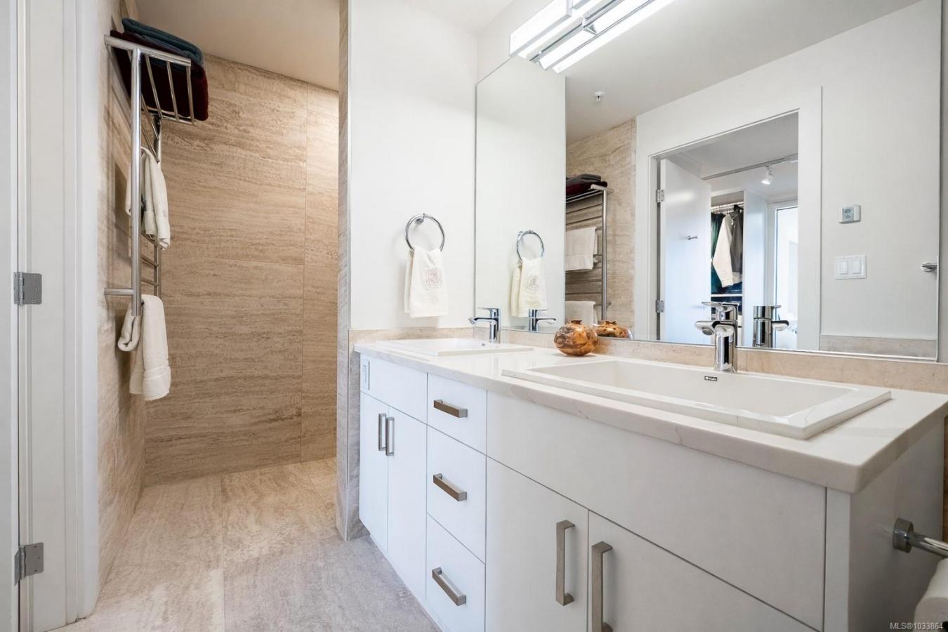 Sidney, Sidney, V8L 3C8, Canada, 2 Bedrooms Bedrooms, ,2 BathroomsBathrooms,Residential,For Sale,2045647