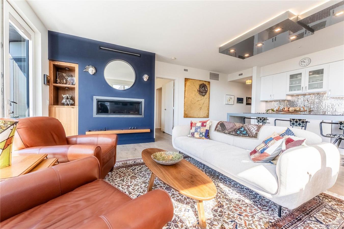 Sidney, Sidney, V8L 3C8, Canada, 2 Bedrooms Bedrooms, ,2 BathroomsBathrooms,Residential,For Sale,2045647