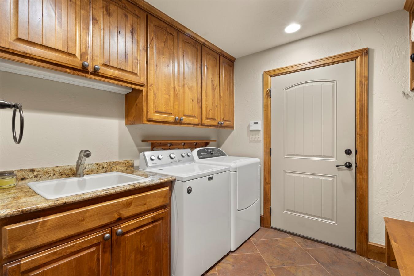 Gordonville, Grayson, 76245, United States, 3 Bedrooms Bedrooms, ,2 BathroomsBathrooms,Residential,For Sale,2045642