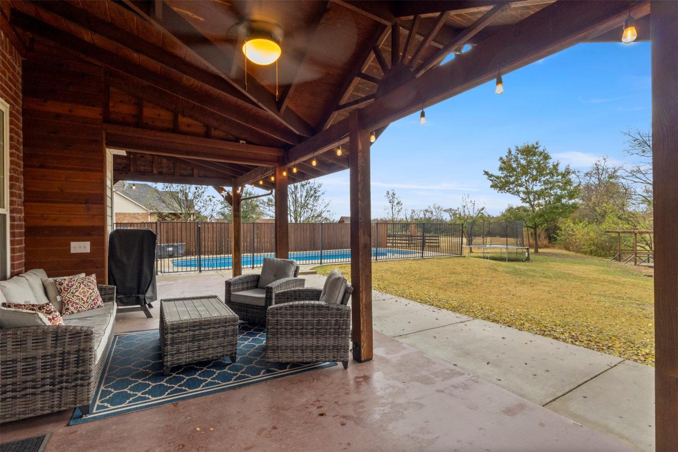 Melissa, Collin, 75454, United States, 4 Bedrooms Bedrooms, ,2 BathroomsBathrooms,Residential,For Sale,2045641