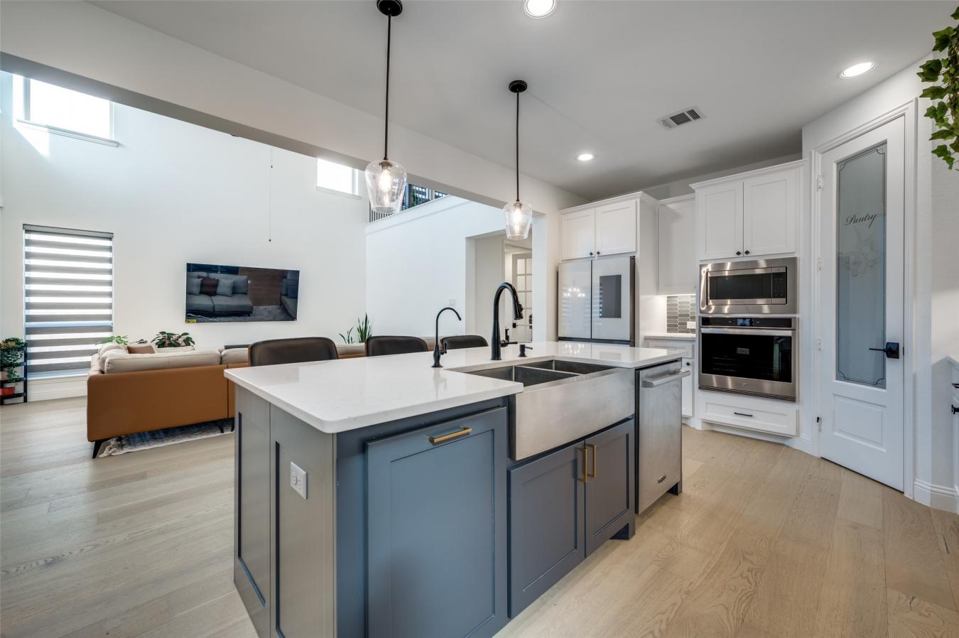 The Colony, Denton, 75056, United States, 4 Bedrooms Bedrooms, ,3 BathroomsBathrooms,Residential,For Sale,2045640