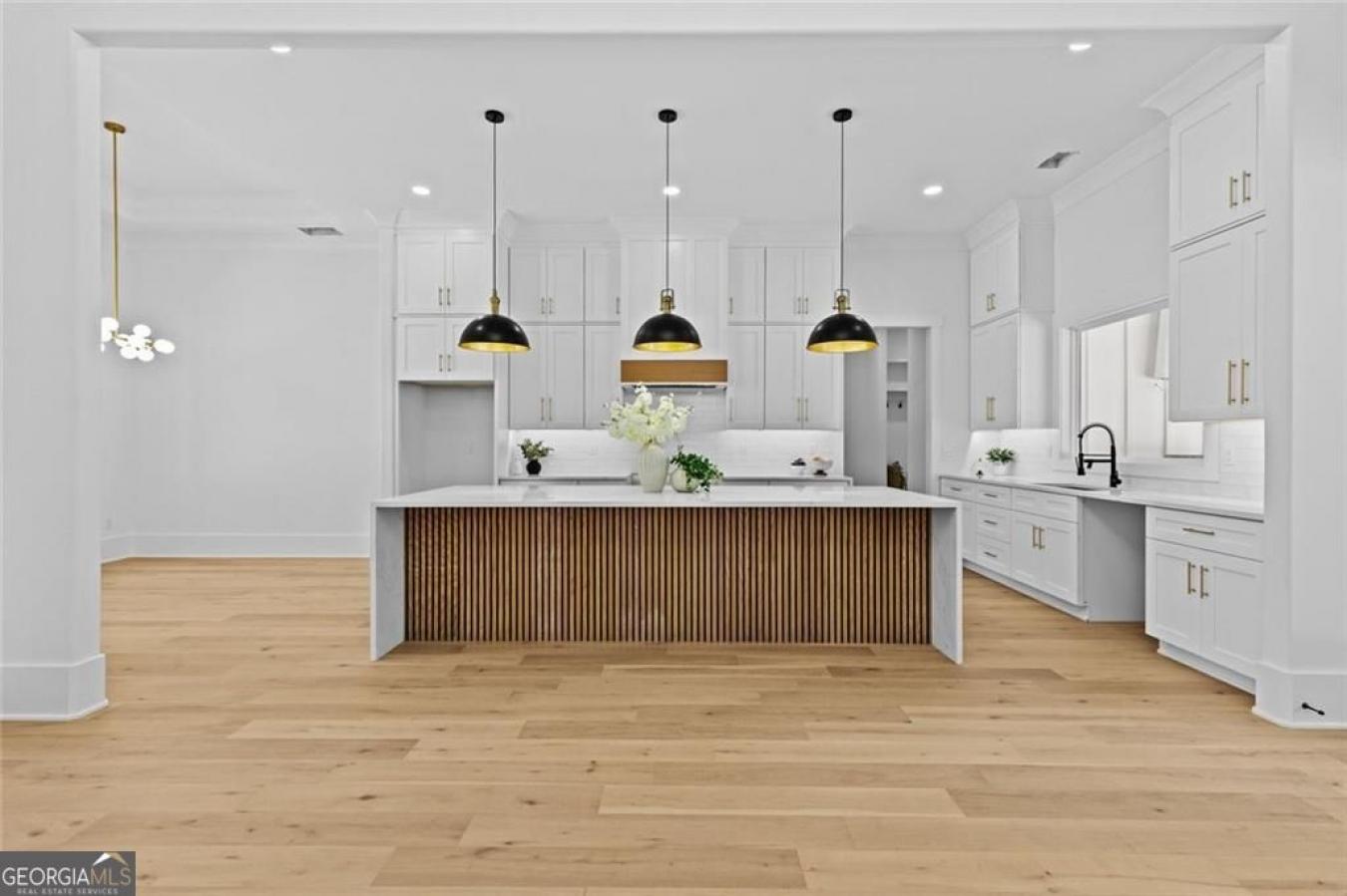Monroe, Walton, 30656, United States, 5 Bedrooms Bedrooms, ,4 BathroomsBathrooms,Residential,For Sale,2045637
