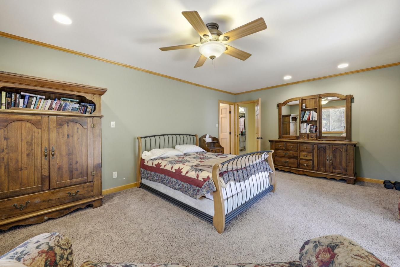 Payson, Gila, 85541, United States, 3 Bedrooms Bedrooms, ,3 BathroomsBathrooms,Residential,For Sale,2045636