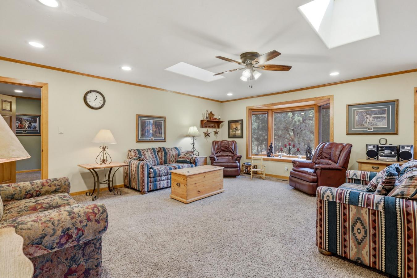 Payson, Gila, 85541, United States, 3 Bedrooms Bedrooms, ,3 BathroomsBathrooms,Residential,For Sale,2045636