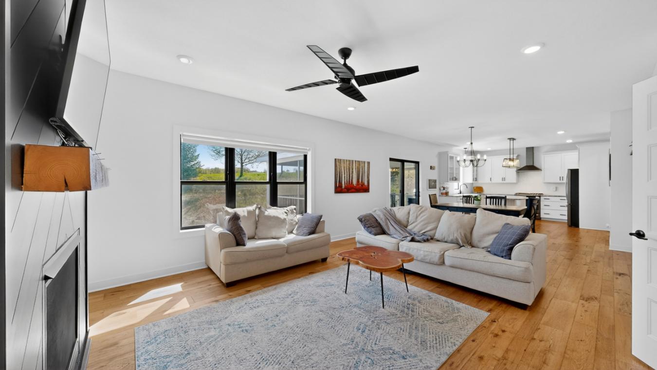 Byron, Olmsted, 55920, United States, 6 Bedrooms Bedrooms, ,3 BathroomsBathrooms,Residential,For Sale,2045634