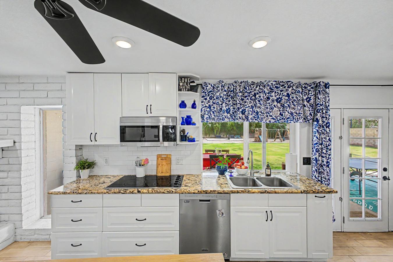 Scottsdale, Maricopa, 85254, United States, 6 Bedrooms Bedrooms, ,6 BathroomsBathrooms,Residential,For Sale,2045631