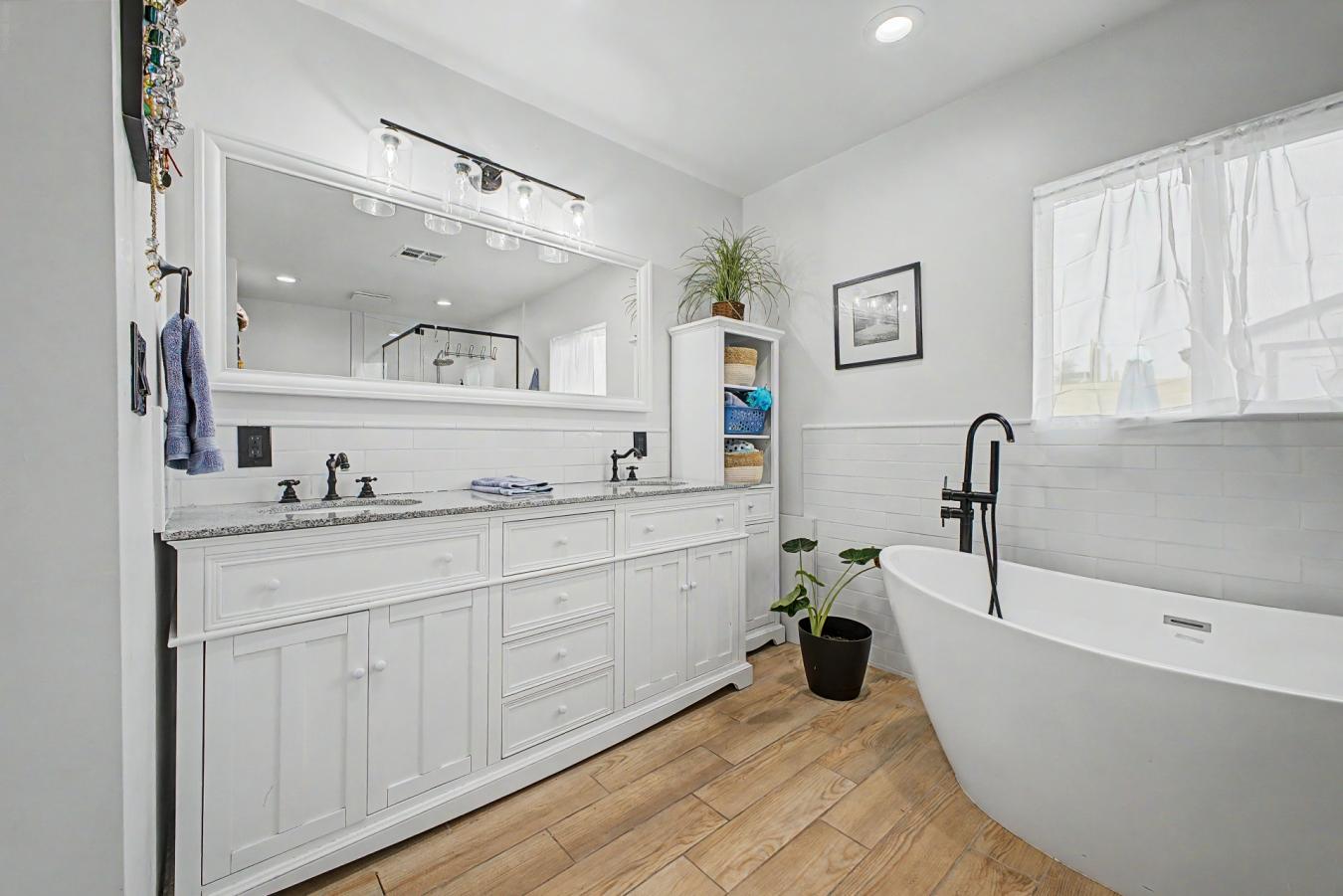 Scottsdale, Maricopa, 85254, United States, 6 Bedrooms Bedrooms, ,6 BathroomsBathrooms,Residential,For Sale,2045631