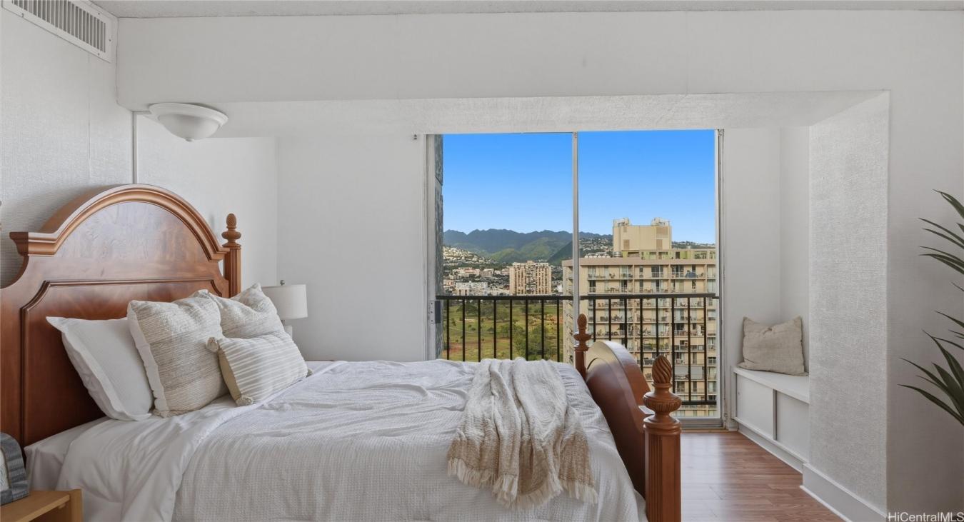 Honolulu, Oahu, 96815, United States, 3 Bedrooms Bedrooms, ,1 BathroomBathrooms,Residential,For Sale,2045734