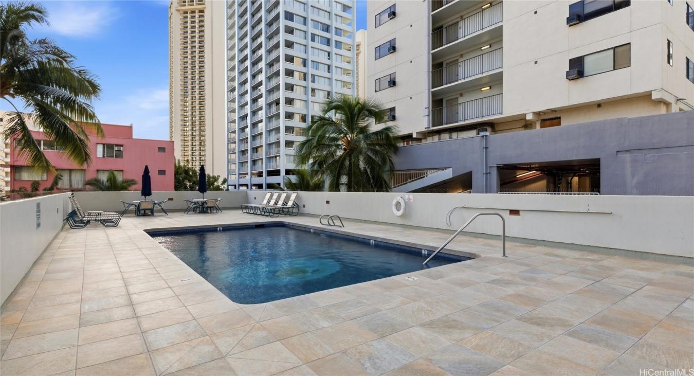 Honolulu, Oahu, 96815, United States, 3 Bedrooms Bedrooms, ,1 BathroomBathrooms,Residential,For Sale,2045734