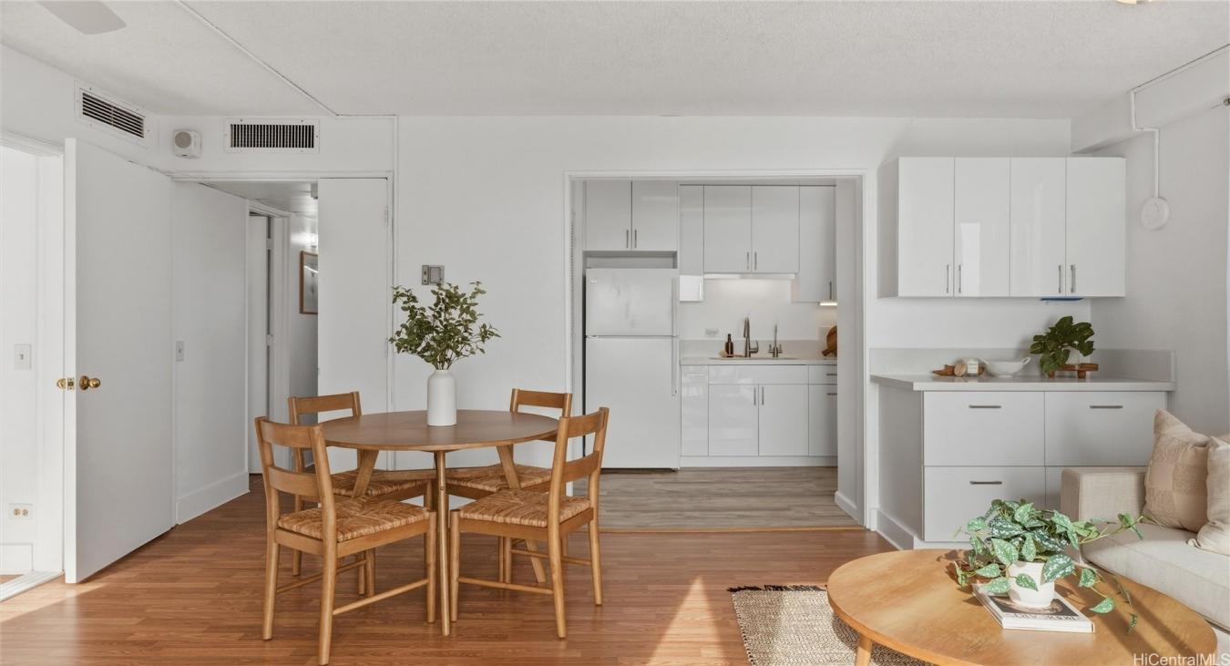 Honolulu, Oahu, 96815, United States, 3 Bedrooms Bedrooms, ,1 BathroomBathrooms,Residential,For Sale,2045734