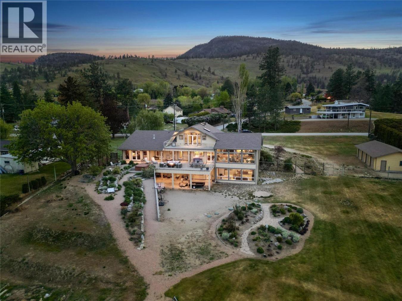 Kaleden, BC, V0H1K0, Canada, 6 Bedrooms Bedrooms, ,5 BathroomsBathrooms,Residential,For Sale,2045733