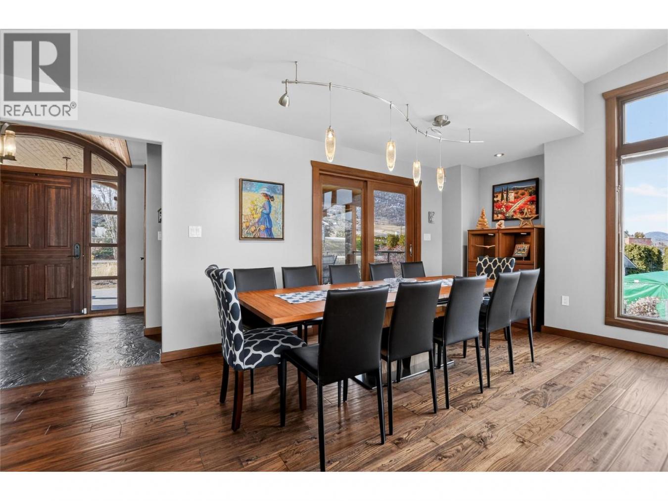 Kaleden, BC, V0H1K0, Canada, 6 Bedrooms Bedrooms, ,5 BathroomsBathrooms,Residential,For Sale,2045733