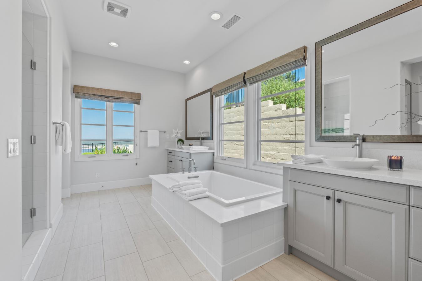 Rancho Santa Fe, San Diego, 92067, United States, 5 Bedrooms Bedrooms, ,5 BathroomsBathrooms,Residential,For Sale,2045731