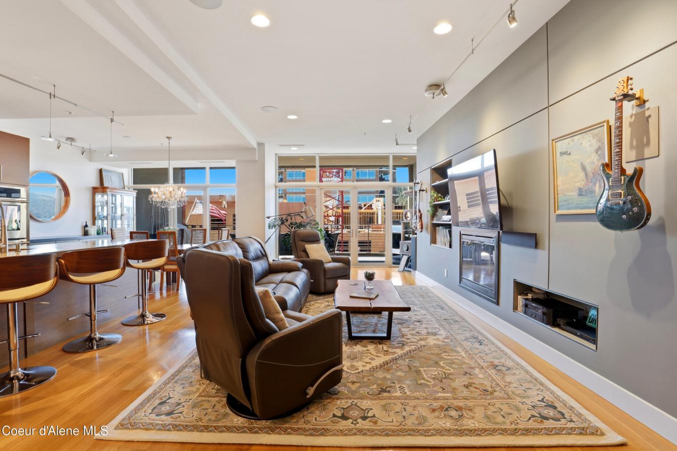 Coeur d'Alene, Kootenai, 83814, United States, 3 Bedrooms Bedrooms, ,2 BathroomsBathrooms,Residential,For Sale,2045729