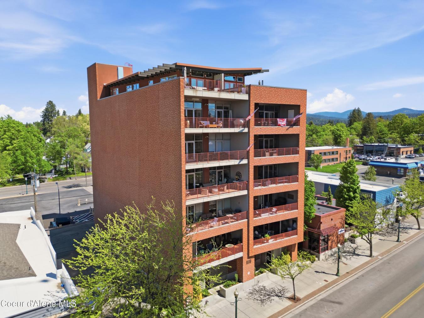Coeur d'Alene, Kootenai, 83814, United States, 3 Bedrooms Bedrooms, ,2 BathroomsBathrooms,Residential,For Sale,2045729