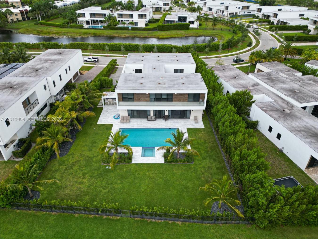 Welcome to the areas, exclusively modern &amp; gated communities. – image 1