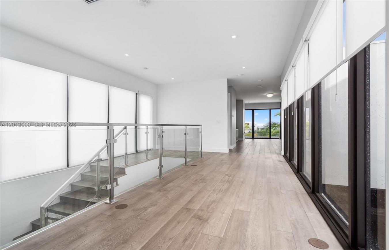 Welcome to the areas, exclusively modern &amp; gated communities. – image 20