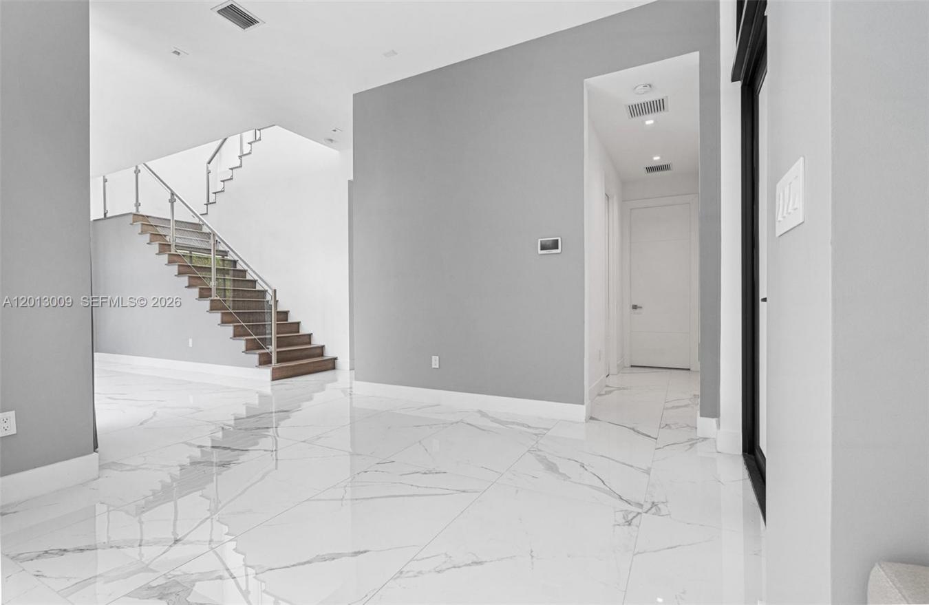 Welcome to the areas, exclusively modern &amp; gated communities. – image 7