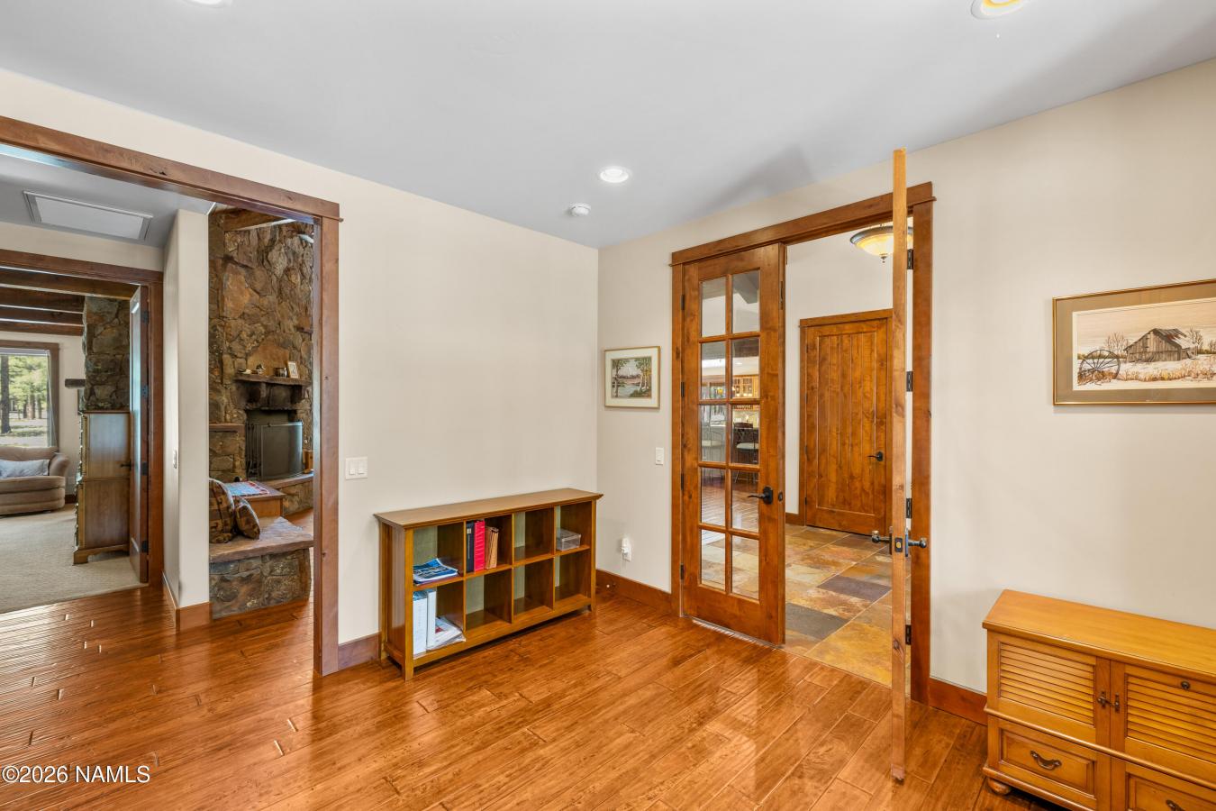 Flagstaff, Coconino, 86001, United States, 3 Bedrooms Bedrooms, ,3 BathroomsBathrooms,Residential,For Sale,2045727