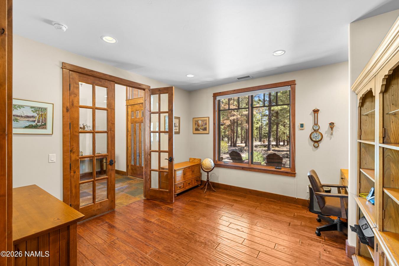 Flagstaff, Coconino, 86001, United States, 3 Bedrooms Bedrooms, ,3 BathroomsBathrooms,Residential,For Sale,2045727