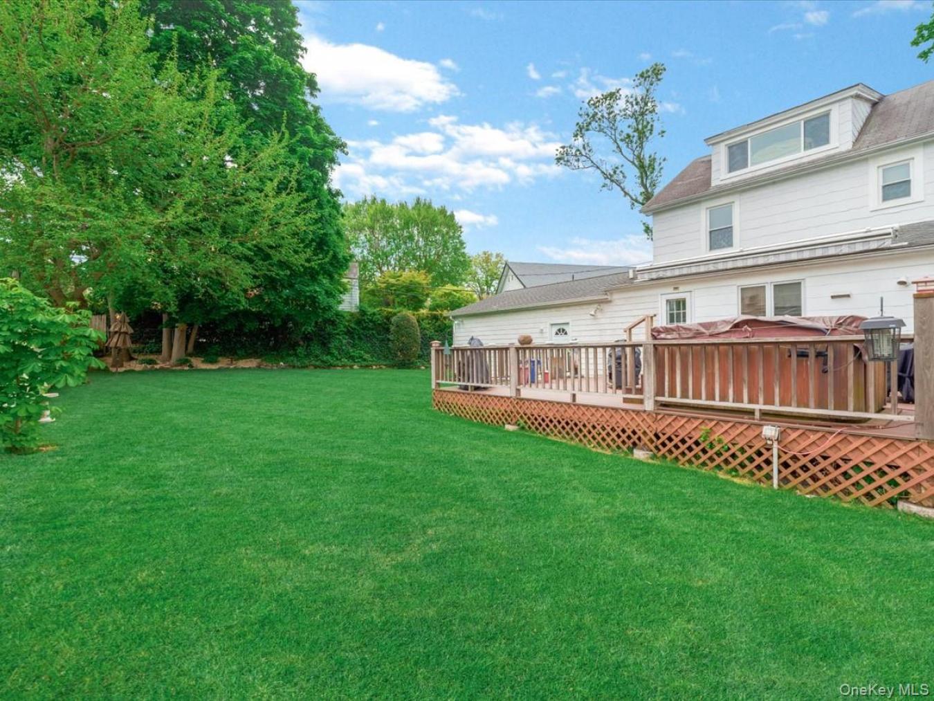 Great Neck, Nassau County, 11020, United States, 4 Bedrooms Bedrooms, ,2 BathroomsBathrooms,Residential,For Sale,2045724