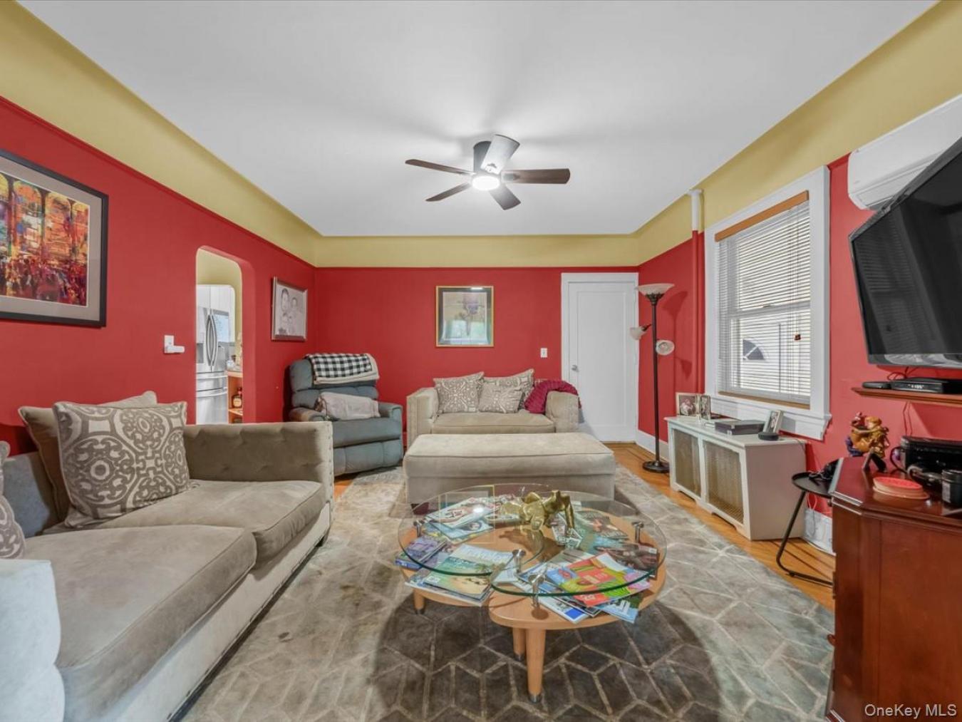 Great Neck, Nassau County, 11020, United States, 4 Bedrooms Bedrooms, ,2 BathroomsBathrooms,Residential,For Sale,2045724