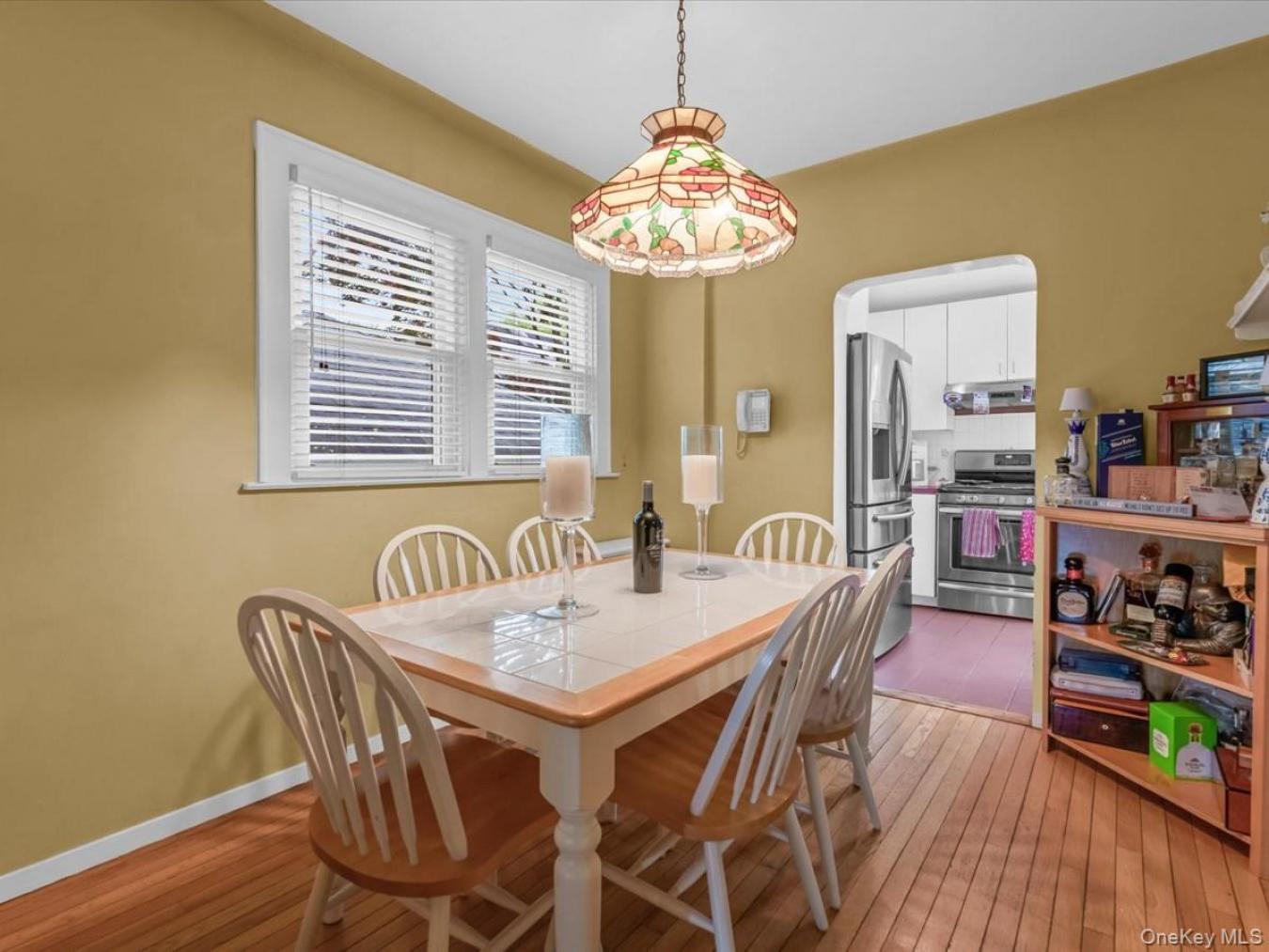 Great Neck, Nassau County, 11020, United States, 4 Bedrooms Bedrooms, ,2 BathroomsBathrooms,Residential,For Sale,2045724