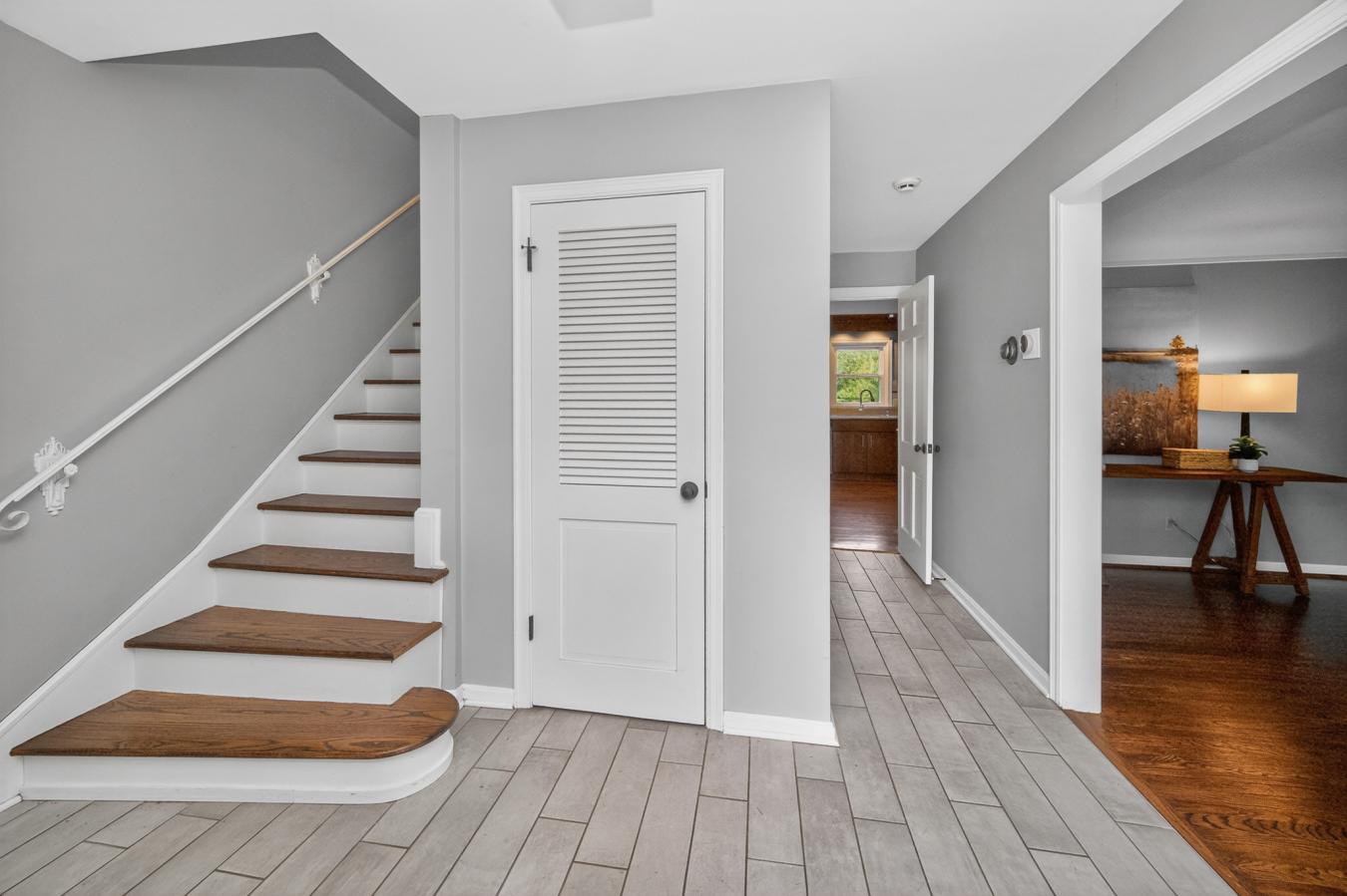 Wyoming, Hamilton, 45215, United States, 4 Bedrooms Bedrooms, ,4 BathroomsBathrooms,Residential,For Sale,2045723