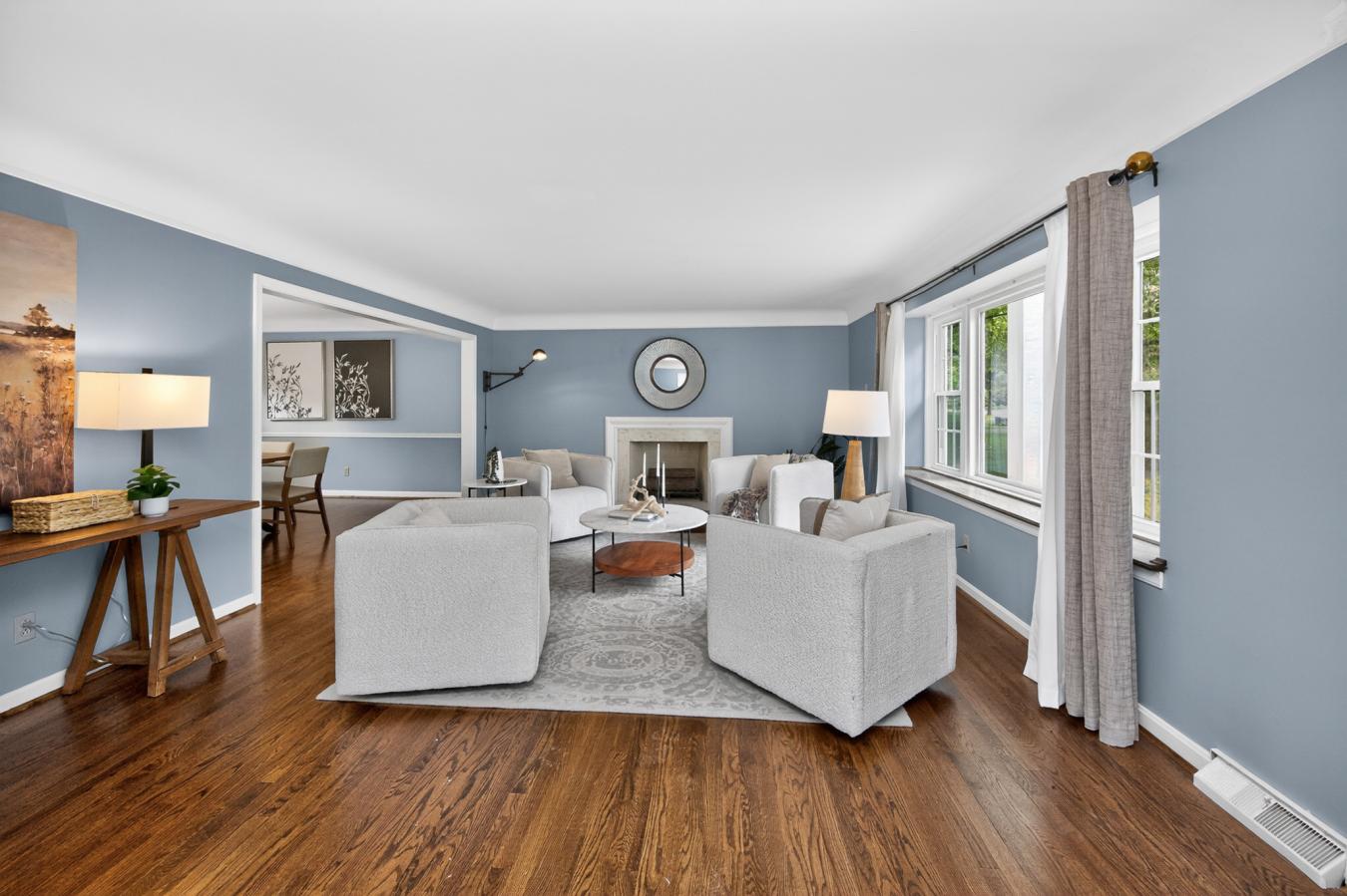 Wyoming, Hamilton, 45215, United States, 4 Bedrooms Bedrooms, ,4 BathroomsBathrooms,Residential,For Sale,2045723