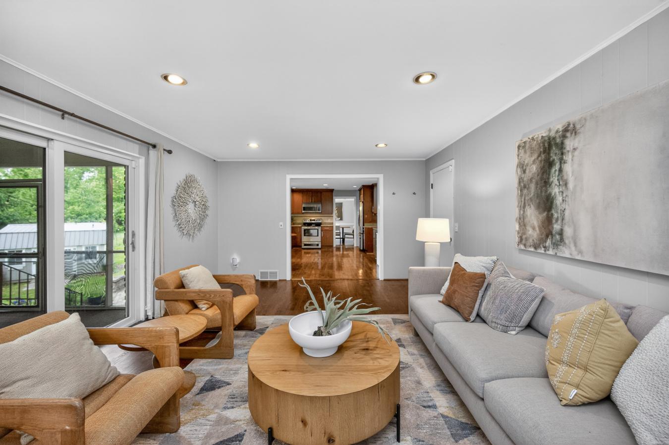 Wyoming, Hamilton, 45215, United States, 4 Bedrooms Bedrooms, ,4 BathroomsBathrooms,Residential,For Sale,2045723