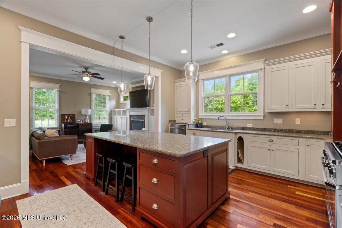 Olive Branch, DeSoto, 38654, United States, 5 Bedrooms Bedrooms, ,4 BathroomsBathrooms,Residential,For Sale,2045722