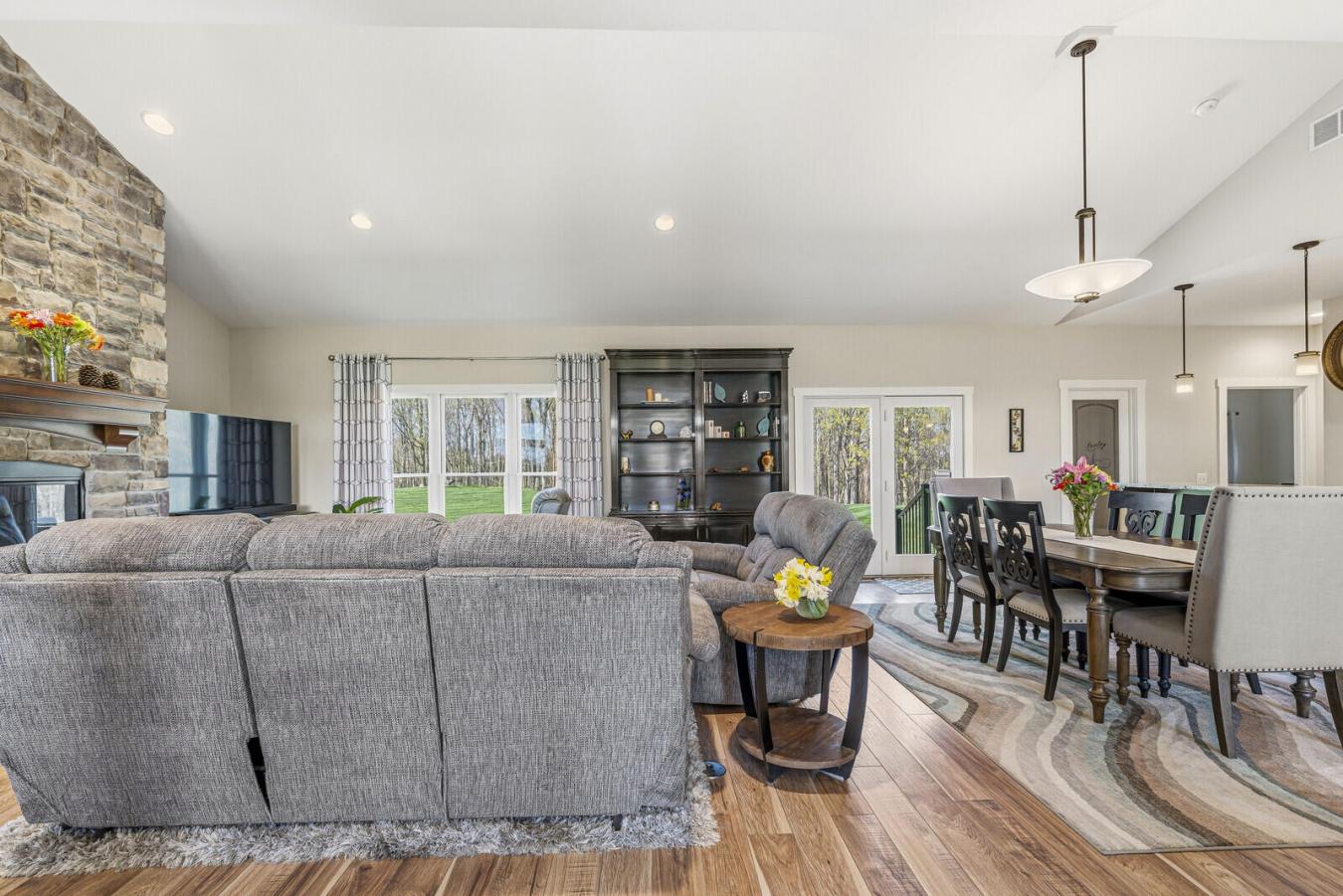 Berrien Springs, Berrien, 49103, United States, 3 Bedrooms Bedrooms, ,2 BathroomsBathrooms,Residential,For Sale,2045719