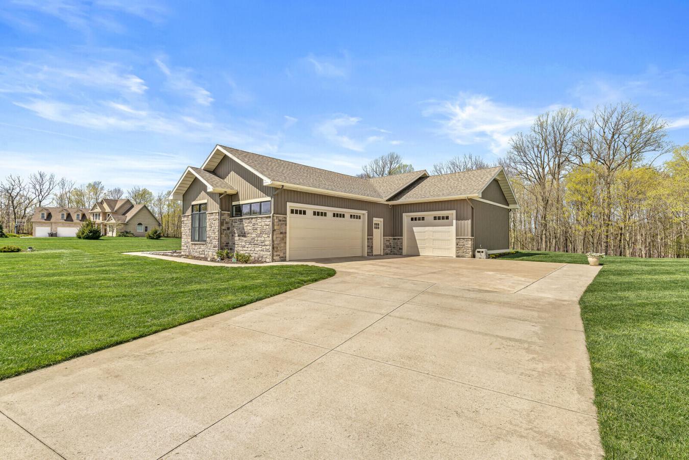 Berrien Springs, Berrien, 49103, United States, 3 Bedrooms Bedrooms, ,2 BathroomsBathrooms,Residential,For Sale,2045719