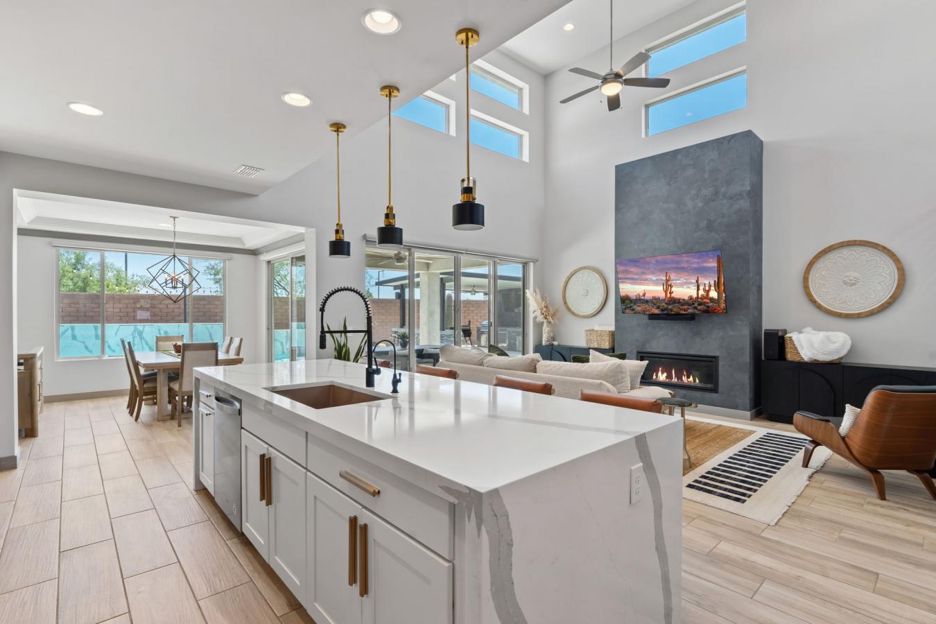 Phoenix, Maricopa, 85050, United States, 5 Bedrooms Bedrooms, ,3 BathroomsBathrooms,Residential,For Sale,2045718