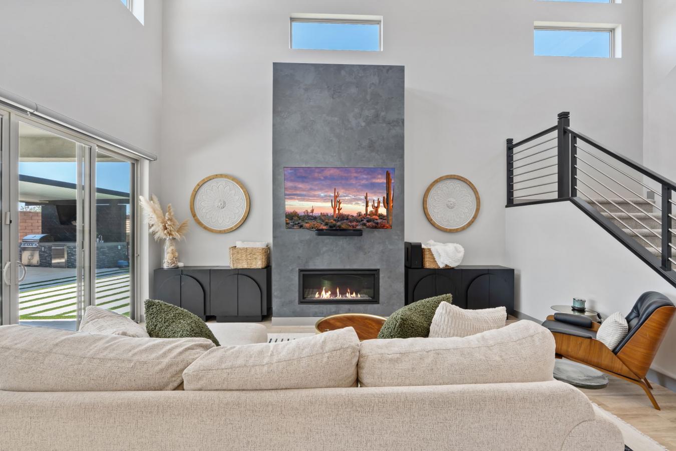Phoenix, Maricopa, 85050, United States, 5 Bedrooms Bedrooms, ,3 BathroomsBathrooms,Residential,For Sale,2045718