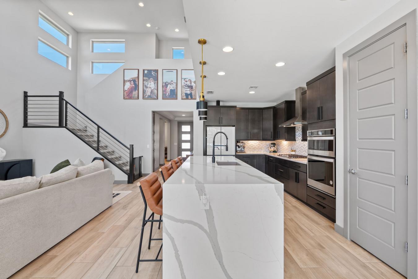 Phoenix, Maricopa, 85050, United States, 5 Bedrooms Bedrooms, ,3 BathroomsBathrooms,Residential,For Sale,2045718