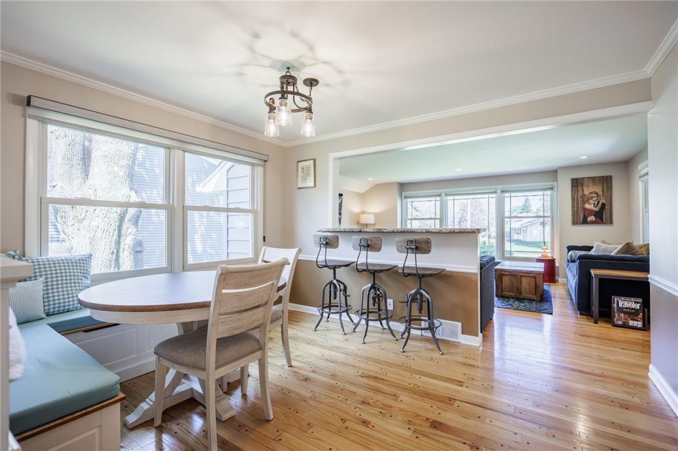 This Cape Cod has a first-floor primary suite. Exceptional craftsmansh – image 12