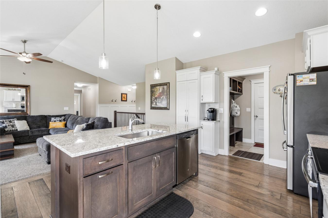 If youve been waiting for newer construction in an established neighbo – image 10