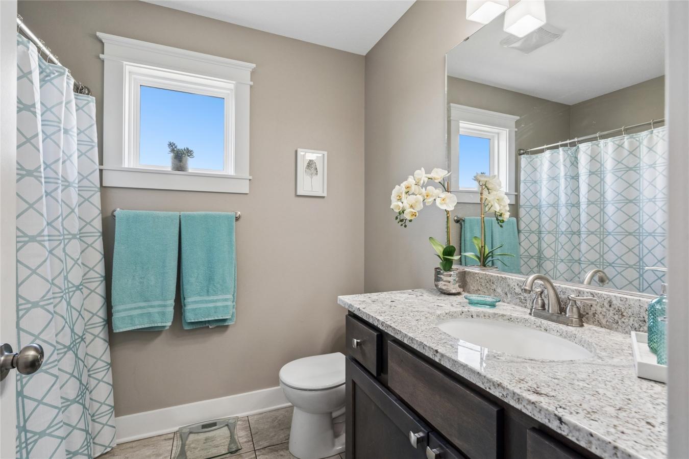 If youve been waiting for newer construction in an established neighbo – image 20