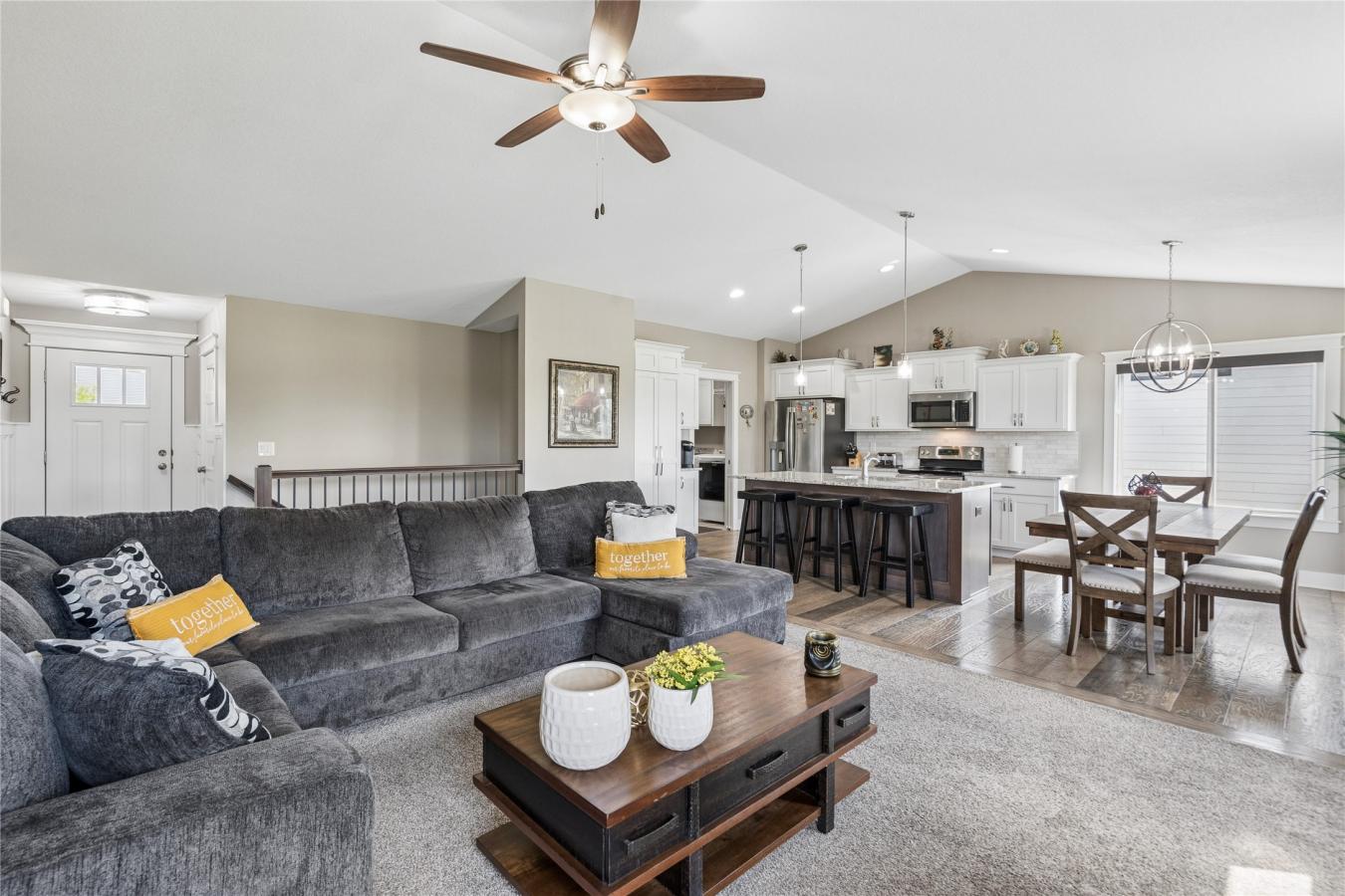 If youve been waiting for newer construction in an established neighbo – image 6