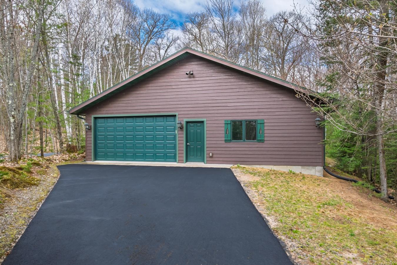 3287 Knotty Pine Trail, Eagle River, Vilas, 54521, United States, 4 Bedrooms Bedrooms, ,3 BathroomsBathrooms,Residential,For Sale,3287 Knotty Pine Trail,226996