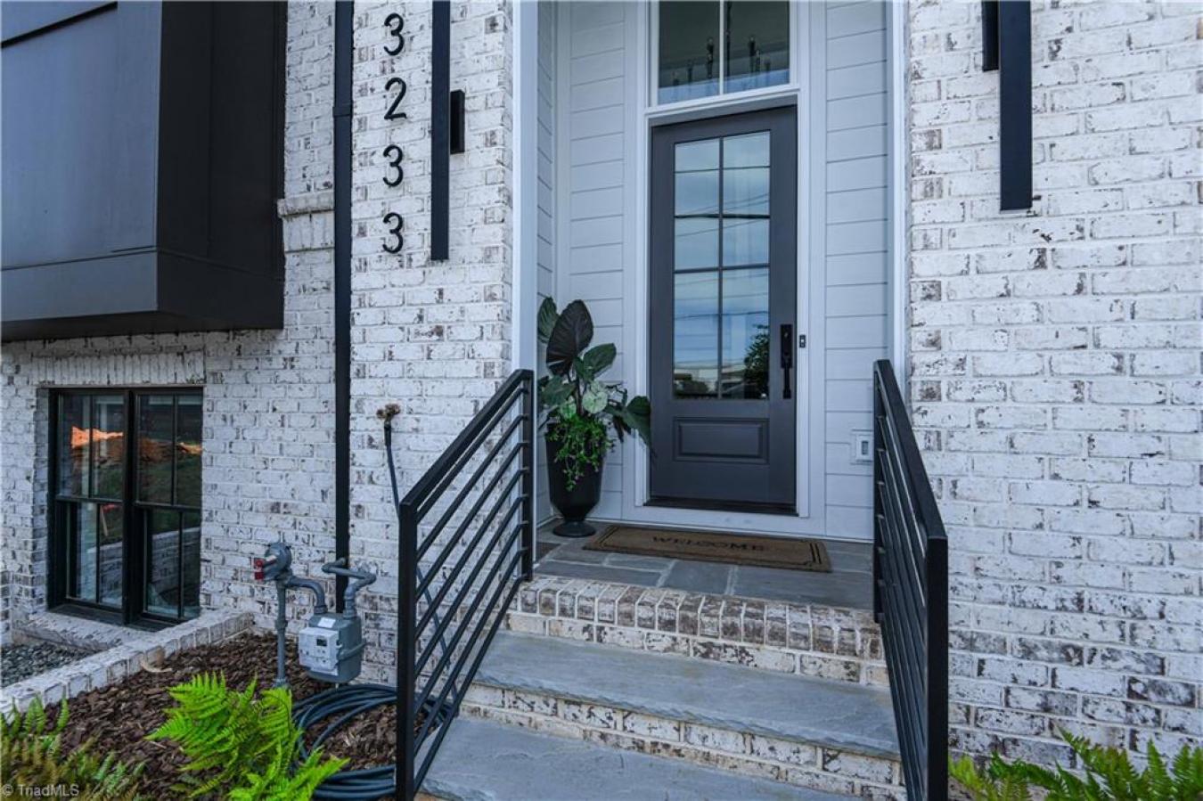 Greensboro, Guilford, 27408, United States, 3 Bedrooms Bedrooms, ,3 BathroomsBathrooms,Residential,For Sale,2049938